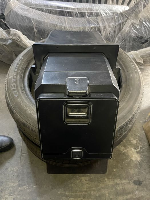 Зпачасти на Мерседес W222