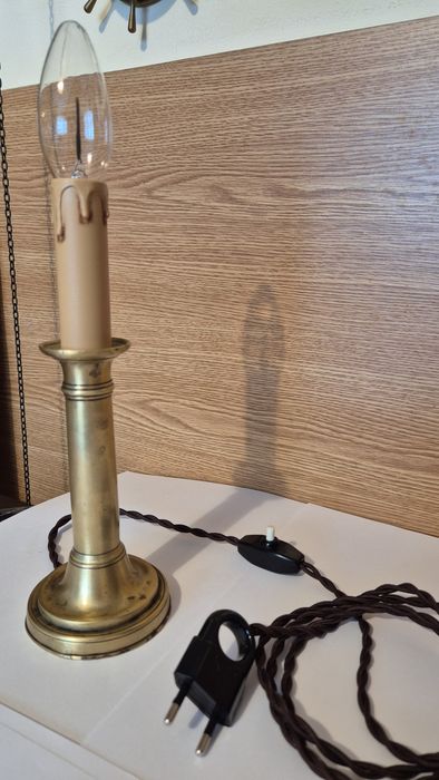 Lampa de birou electrica