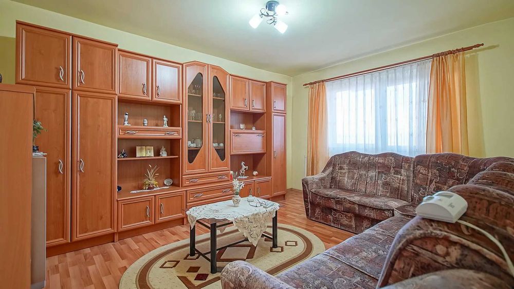 Apartament 3 camere de vanzare , Cartierul Magurii. Codlea