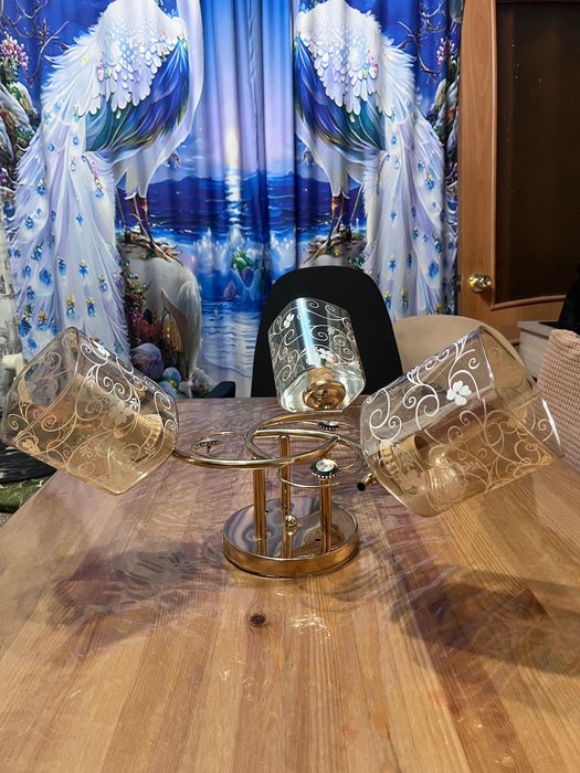 Продам люстру в хорошем качестве