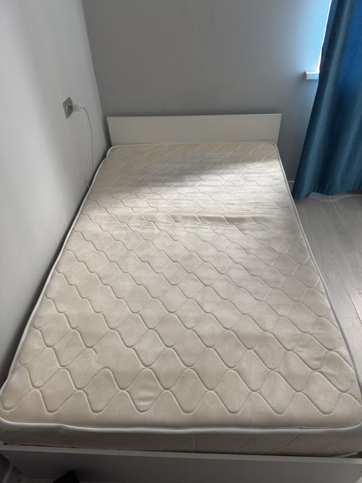 Продается шкаф,кровать,матрас,компьютерный стол