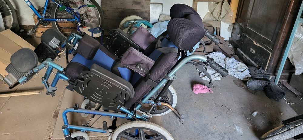 Коляска инвалидная детская