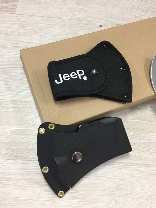 Туристическа мултифункционална брадва Jeep