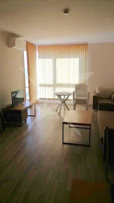 Продава се Двустаен апартамент в Обзор - 70 кв.м за 1072 €/кв.м - Снимка #1