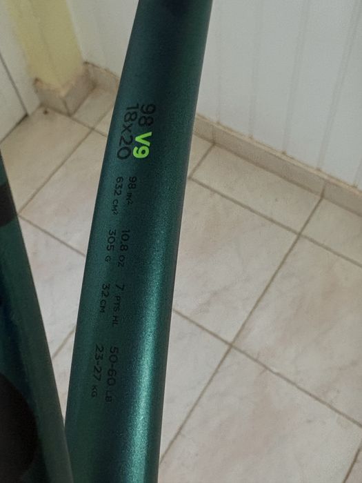 Wilson Blade V9 305g 18/20