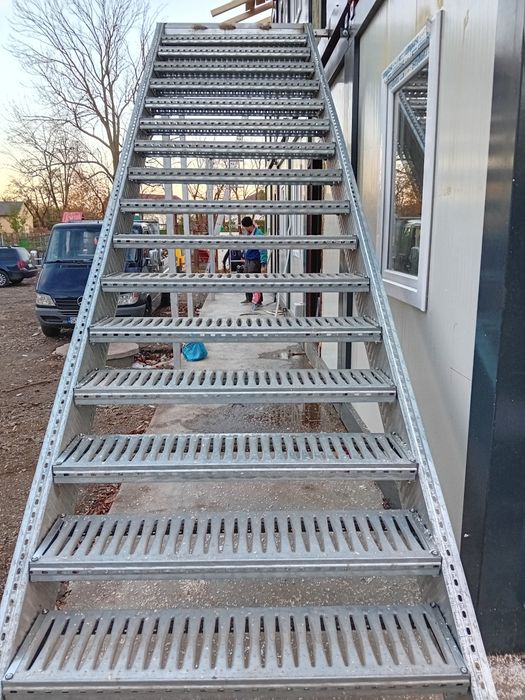 Scara metalica zincata