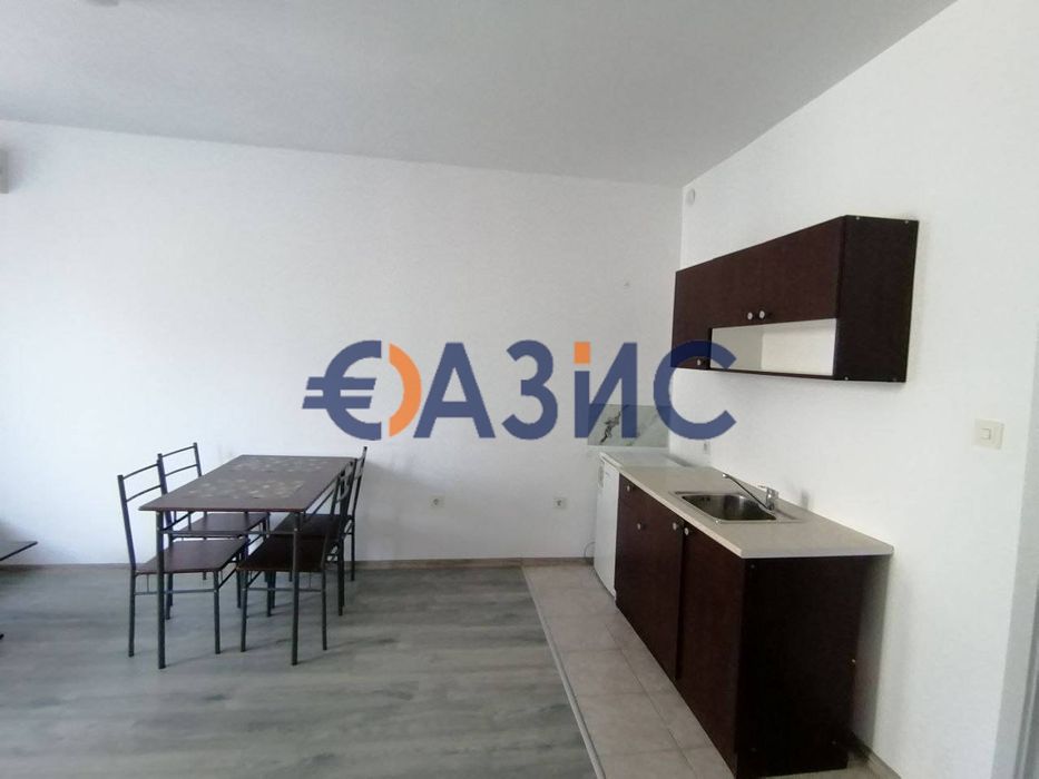 2-стаен апартамент на 3-ти етаж,комплекс Блу Бей на първа линия море