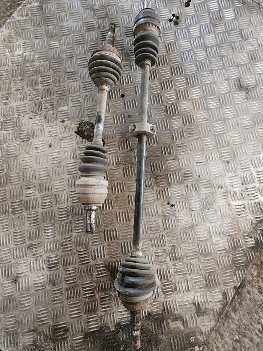 Planetara stanga dreapta lunga scurta Opel astra g 1.6