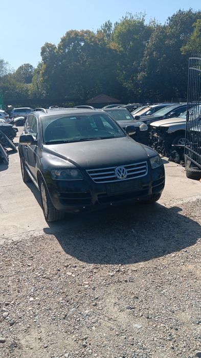 Vw Touareg 2.5 R5,174 к.с. , 60 броя на части