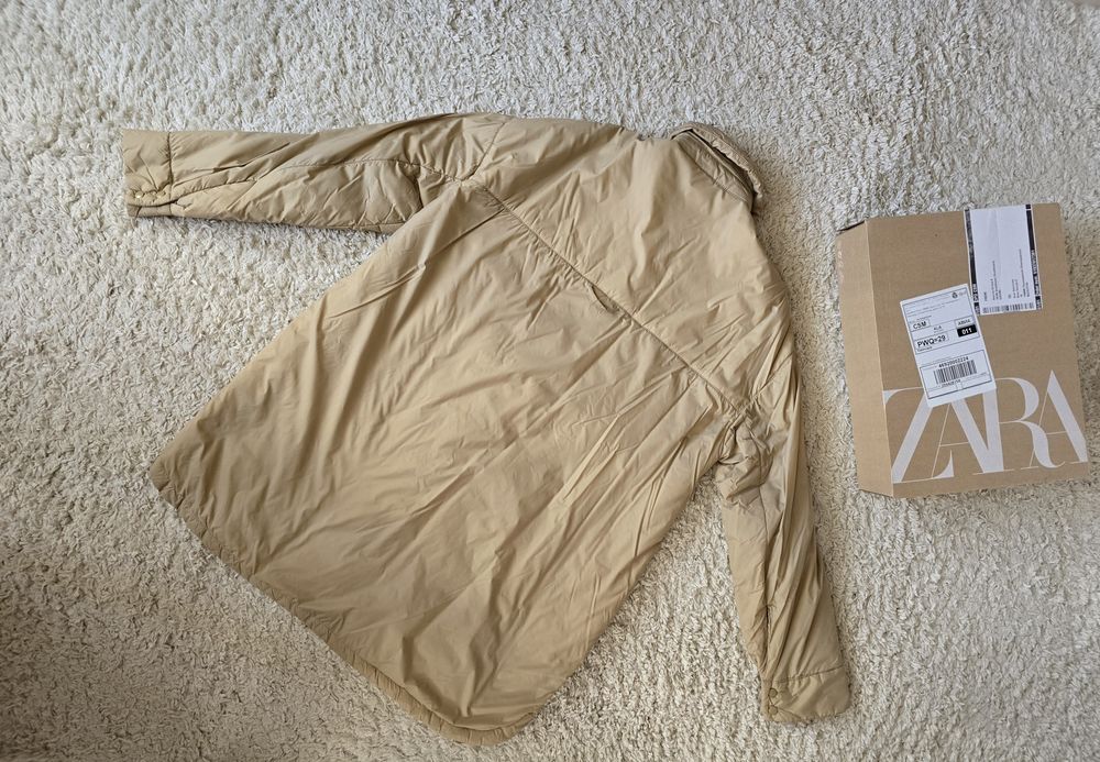 Легкая парка Zara