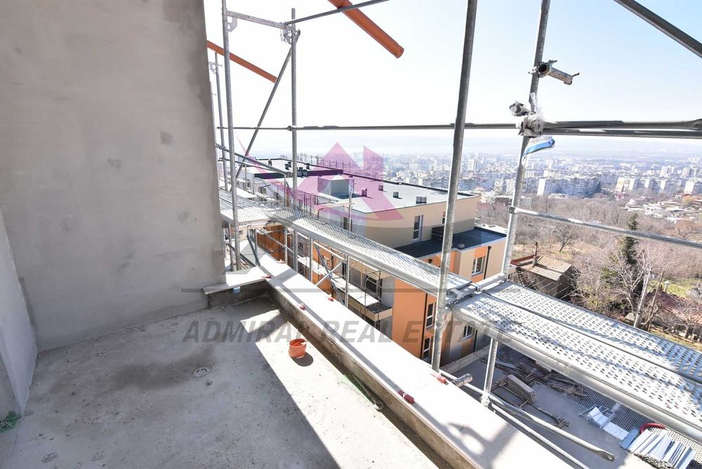 Продава се Тристаен апартамент в Варна, Възраждане 3 - 80 кв.м за 988 €/кв.м - Снимка #11