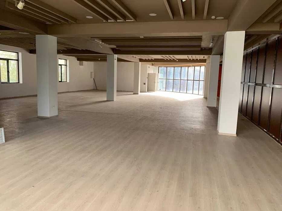 Премиальное здание под офис, клинику или банк | 1600 м²