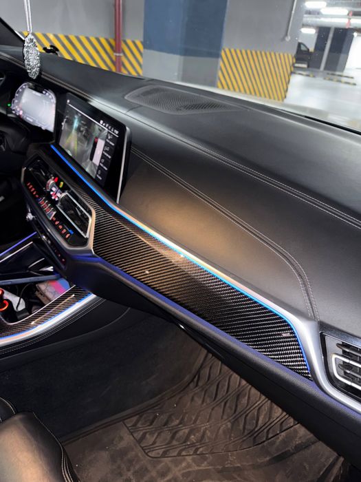 Продаю BMW X5 M50i
