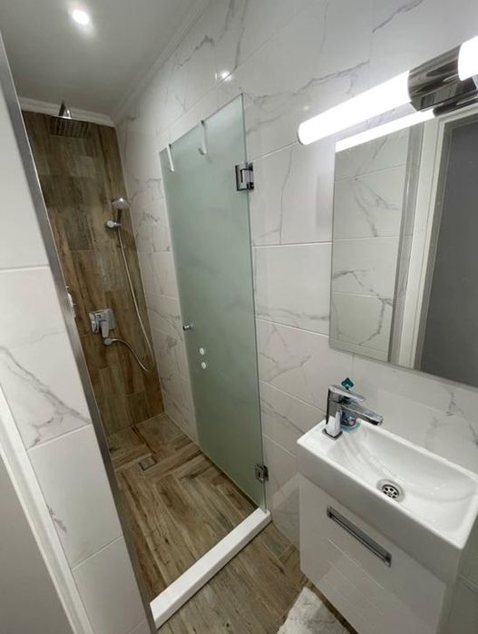 Дава се под наем Тристаен апартамент в Пловдив, Център - 122 кв.м за 850 € - Снимка #14