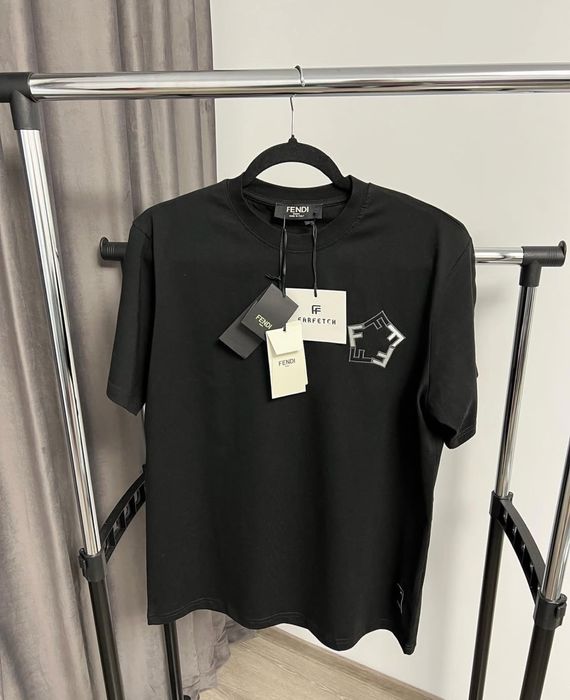 Tricou FENDI super calitate