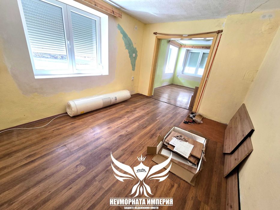 Продава се Тристаен апартамент в Асеновград - 98 кв.м за 728 €/кв.м - Снимка #3