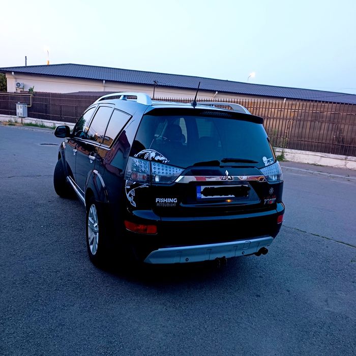 Se vinde Mitsubishi outlander 2 4x4 2.0diesel