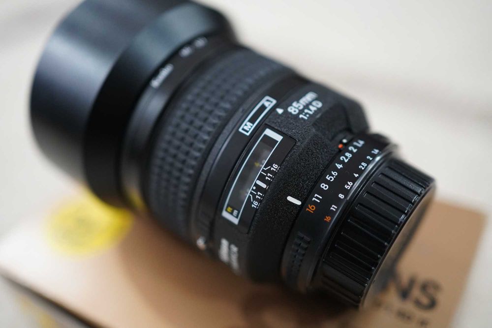 Nikon 85mm 1.4  + filtru UV cadou  , impecabil