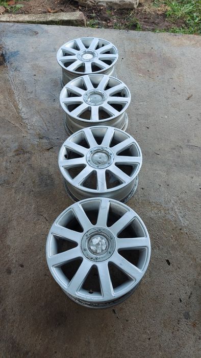 Vând jenți de aluminiu