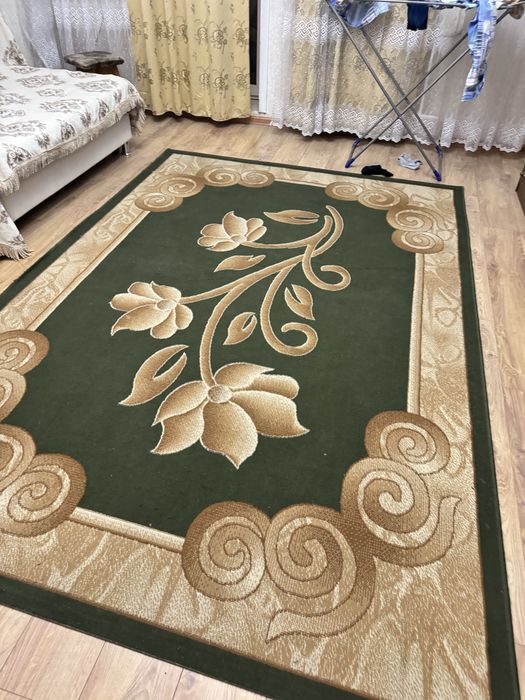 Продам ковер 2*3