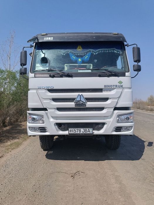 Sinotruk HOWO 32 tonnalik samansvallar