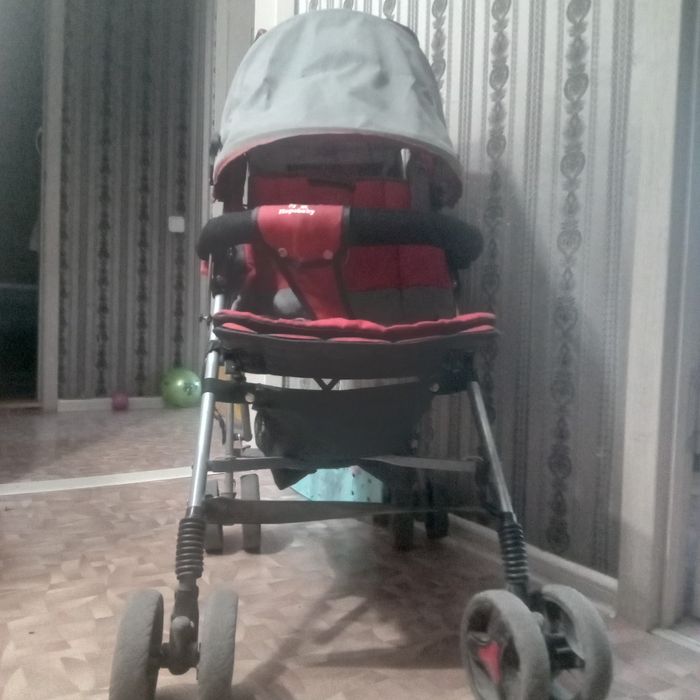 Продам детскую коляску