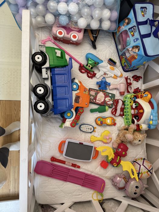 Отдам даром игрушки и т.д