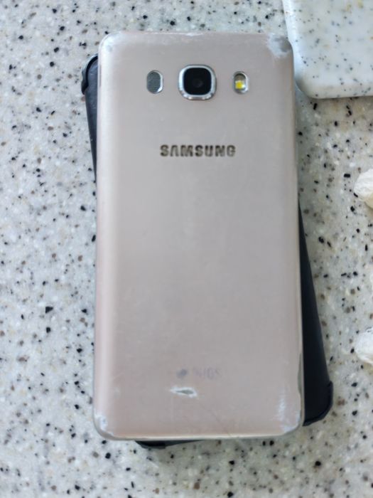 Продаётся Samsung J5
