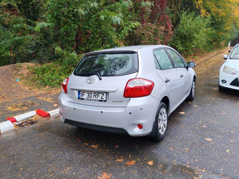TOYOTA Auris 2011 — imagine 3