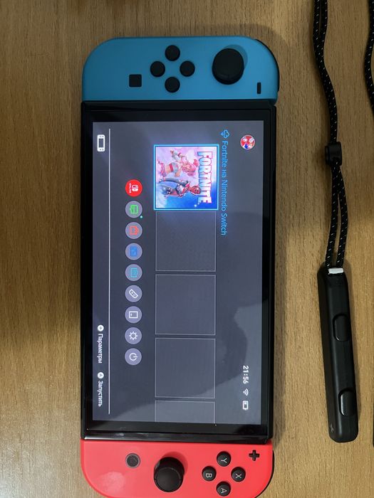 Продам Nintendo Switch OLED