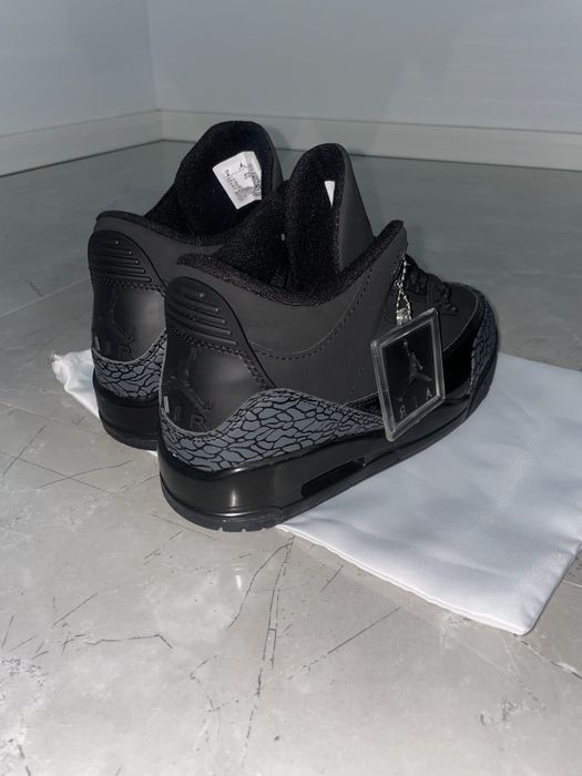 Jordan 3 Black Cat
