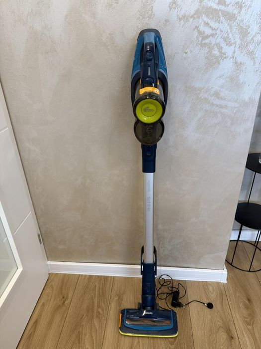 Безжична/вертикална прахосмукачка Philips Power Cyclone 7 - 21,6v