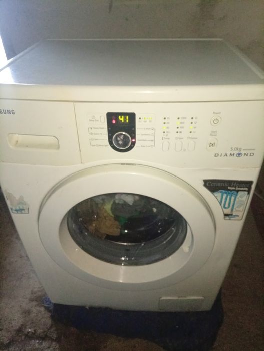 Vând  mașină de spălat