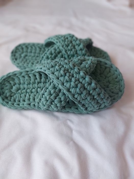 Тапочки вязанные