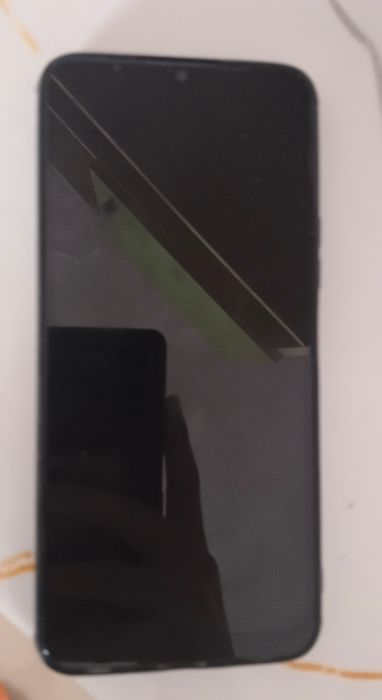 Телефон vivo V2027