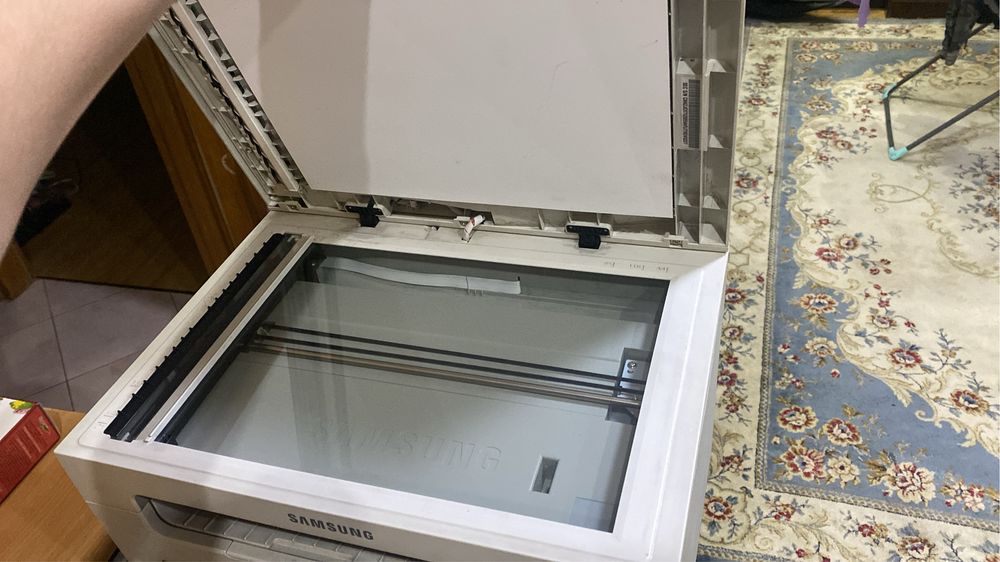 Принтер продаю срочно