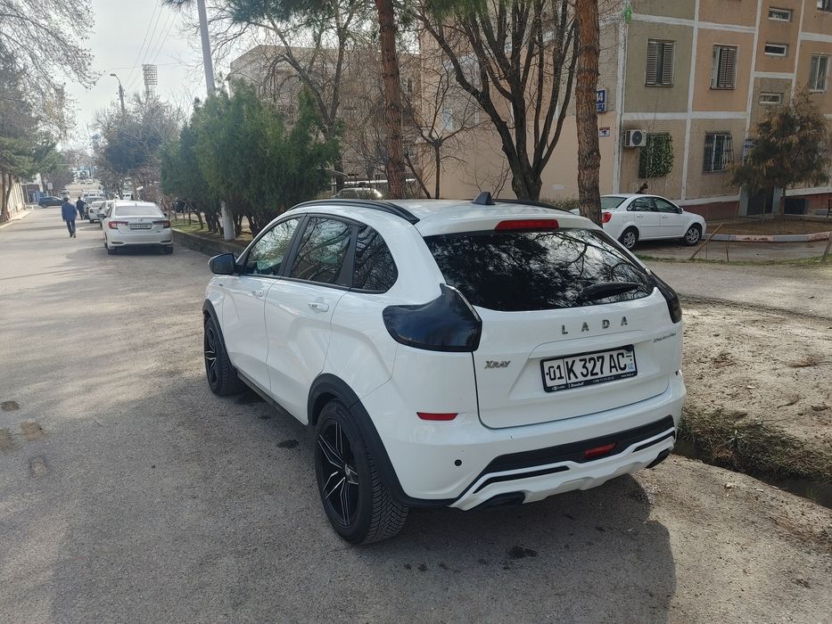 Продается Lada xray