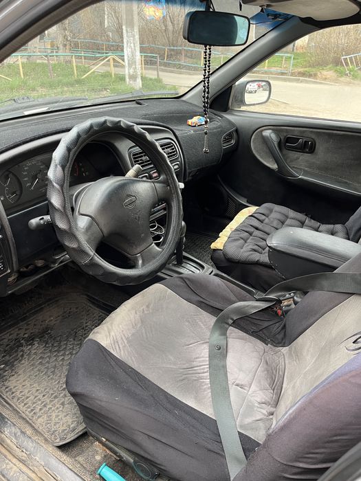 Nissan Primera P10, 2.0 1992