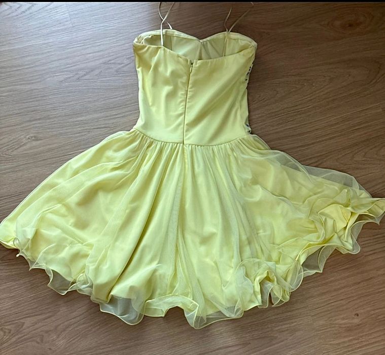 Rochie galbena de evenimente cu pietricele