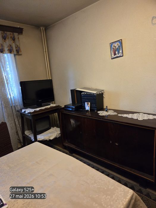 Vând apartament 3 camere Giulesti, parter ,bun si pentru locuit si cabinet avocat,medical .sector 6