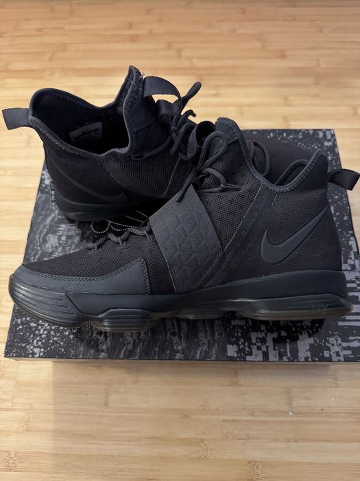 Nike Lebron 14 LMTD