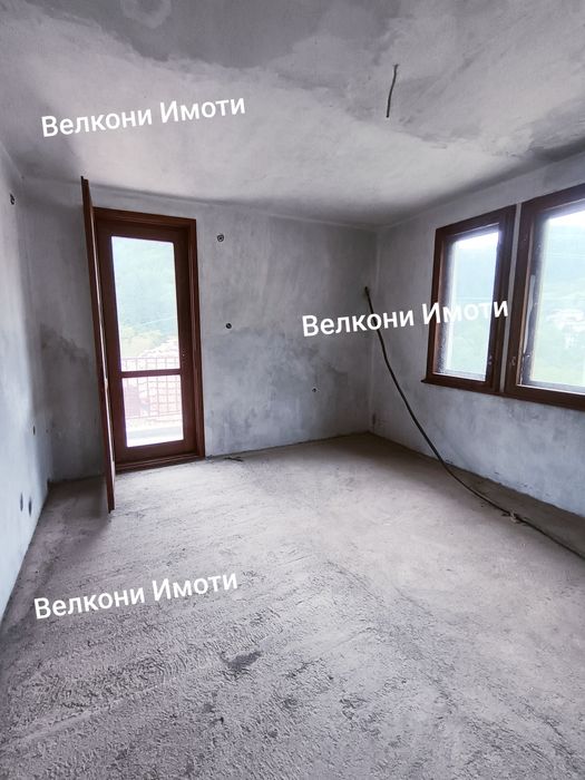 Продава се Хотел в с. Левочево, Област Смолян - 911 кв.м за 231 €/кв.м - Снимка #11