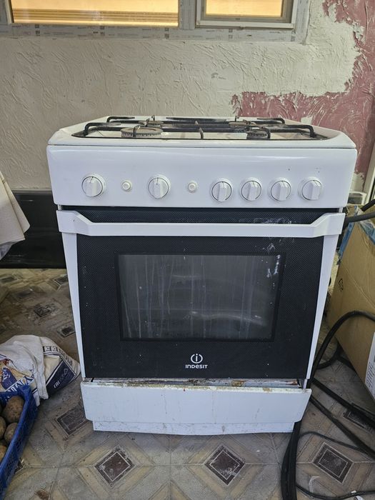 Газовая плита indesit