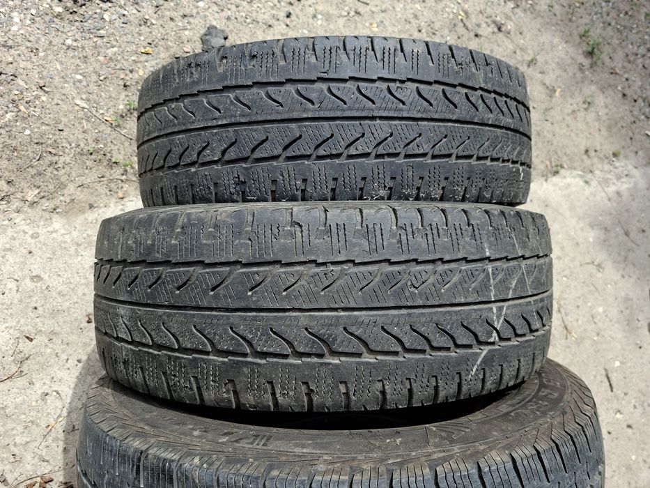 Продам шины 225/65/16С гудиер