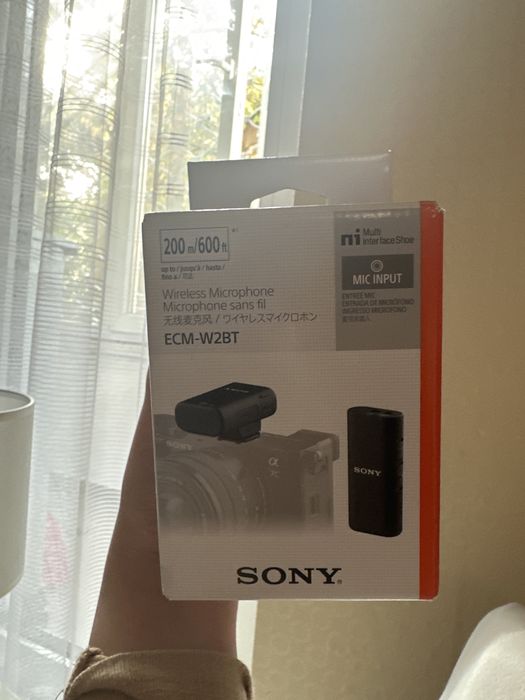 Микрофон SONY ECM-W2BT Bluethooth Wireless Microphone неизползван.