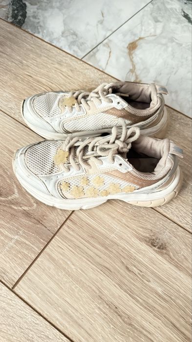 Кроссовки зара 34 размер