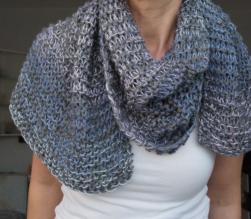 Черен петък Шалове-ръчно изплетени