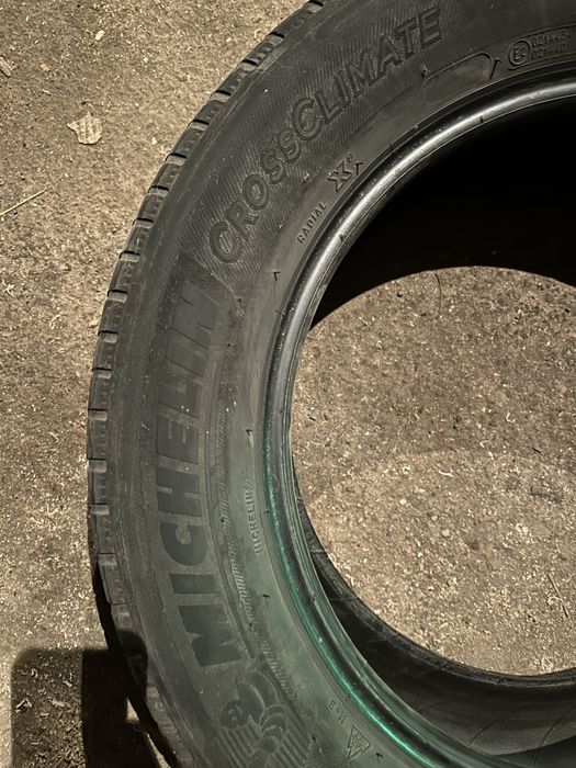 Продам 2 шины Michelin 225/55/R16