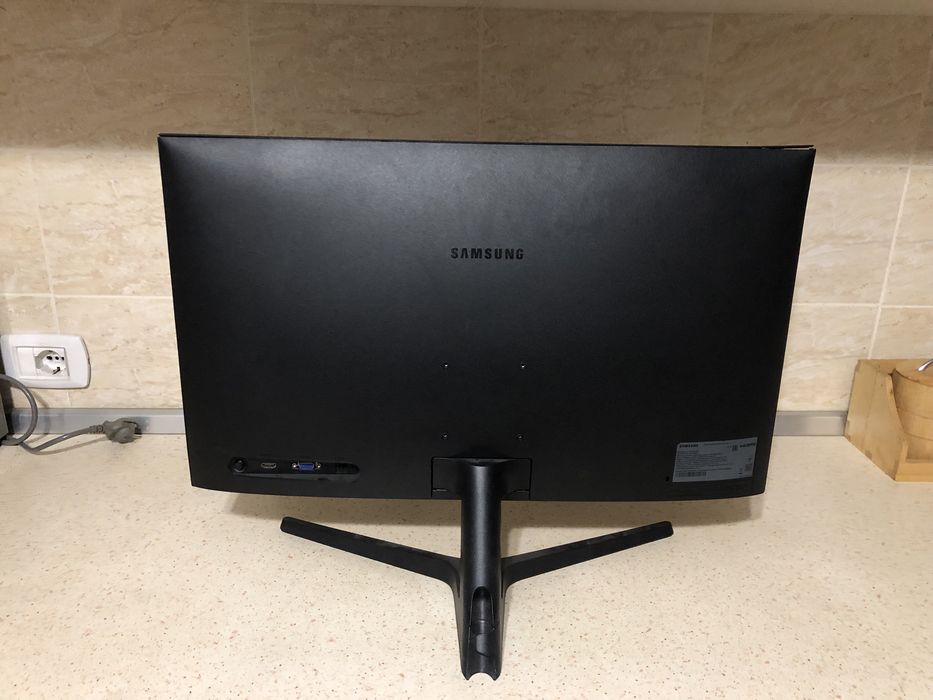 Монитор самунг разбитый