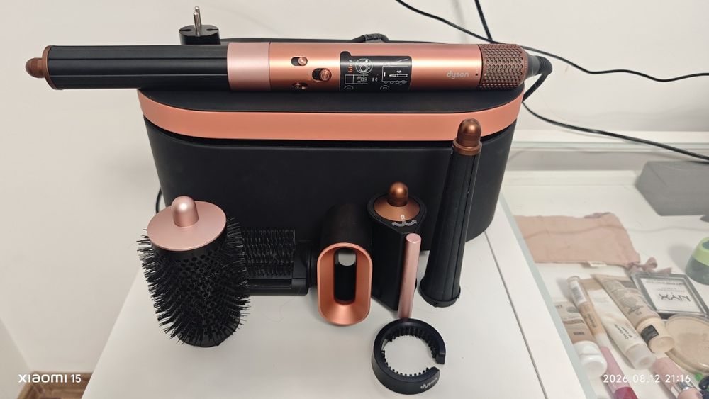 Dyson airwrap I.D